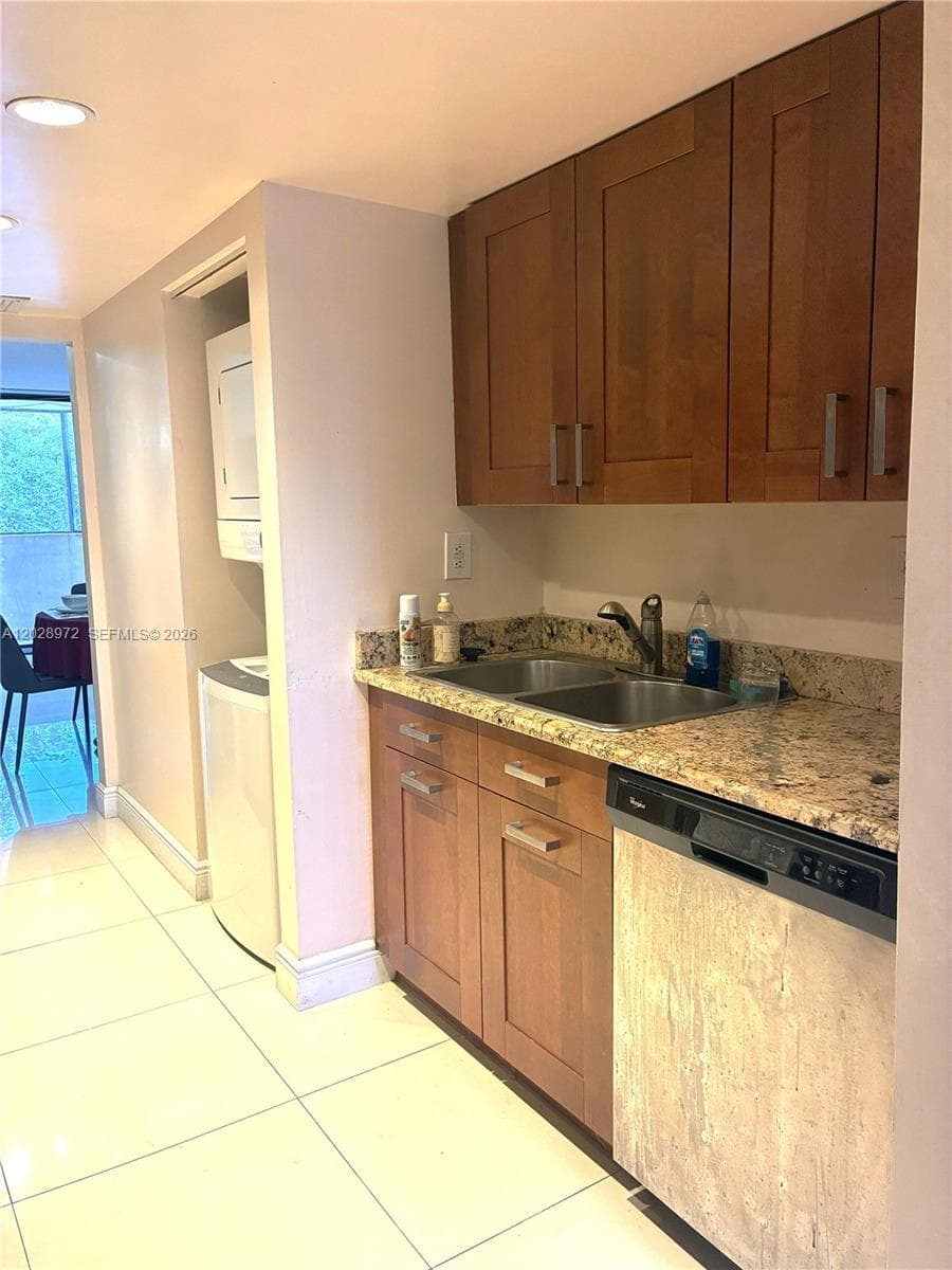 7451 NW 16th St # 403, Plantation, FL 33313 photo 5