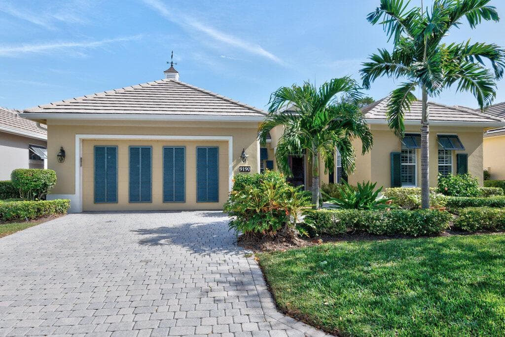 9190 Spring Time Drive, Vero Beach, FL 32963 photo 2