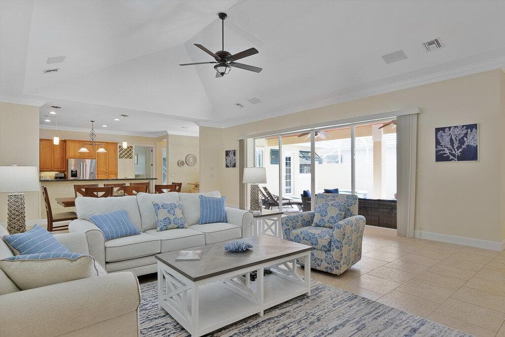 9190 Spring Time Drive, Vero Beach, FL 32963 photo 4