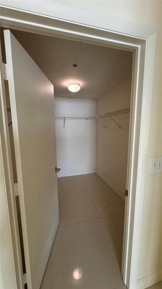 253 NE 2nd Street # 3208, Miami, FL 33132 photo 4
