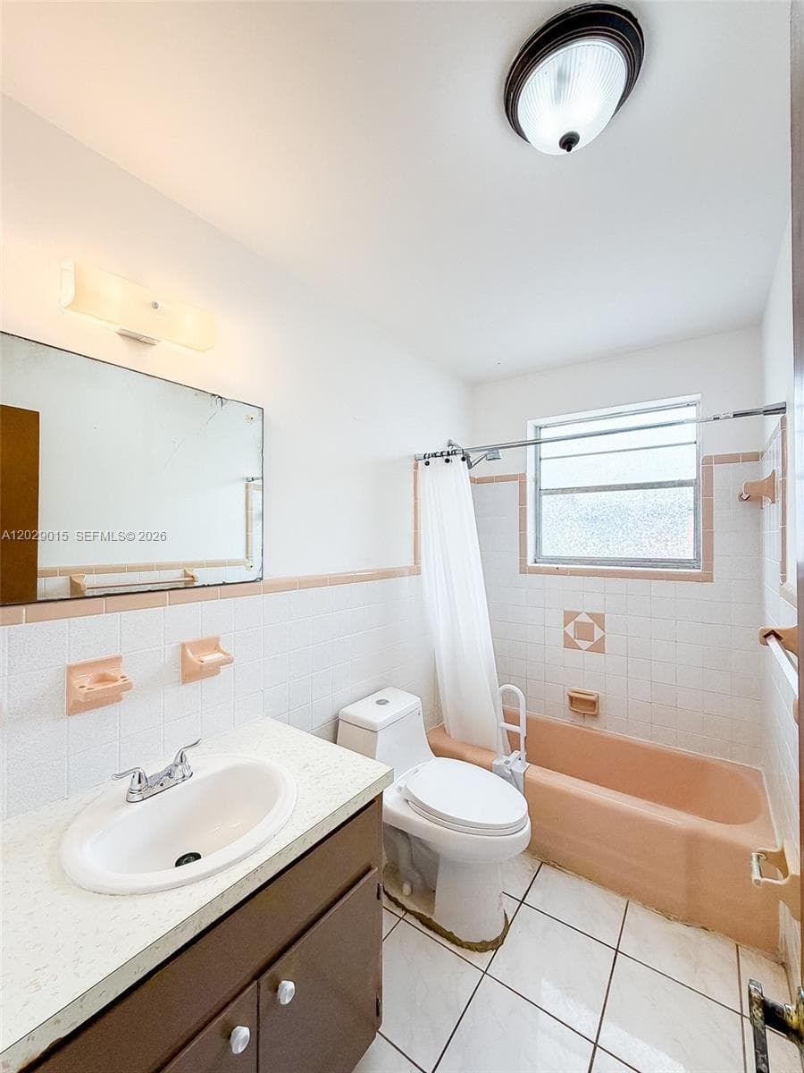 1401 Grant St # 3, Hollywood, FL 33020 photo 3