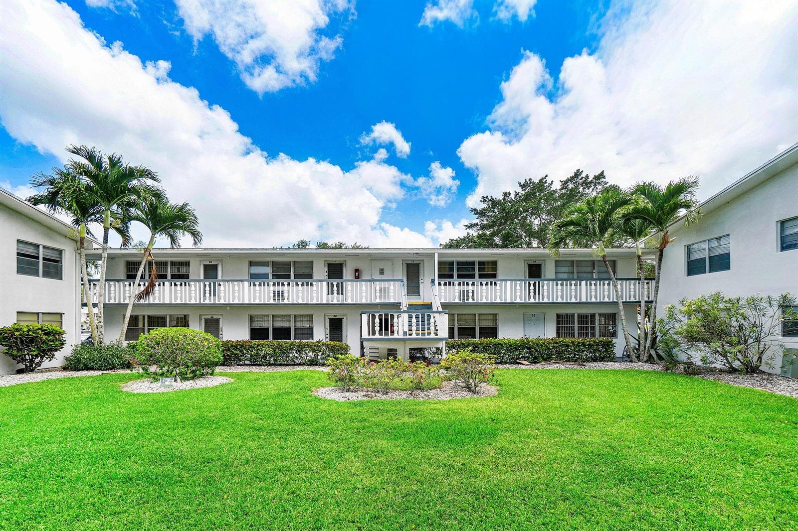 57 Canterbury, West Palm Beach, FL 33417 photo 3