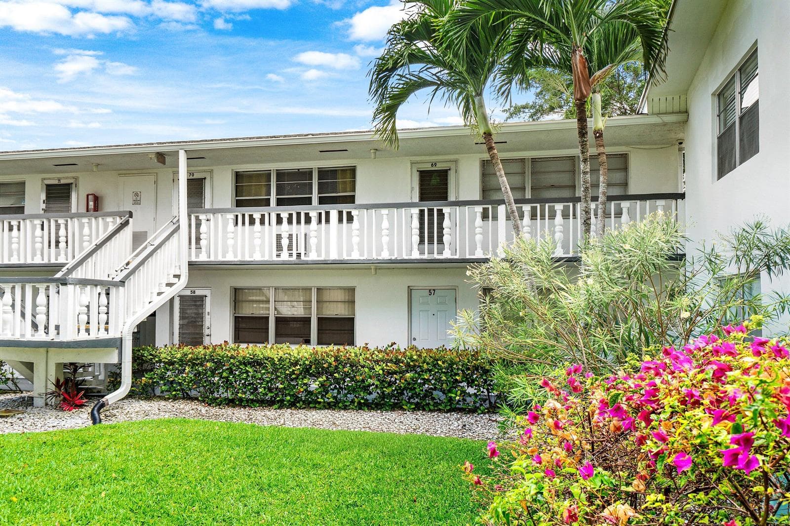 57 Canterbury, West Palm Beach, FL 33417 photo 5