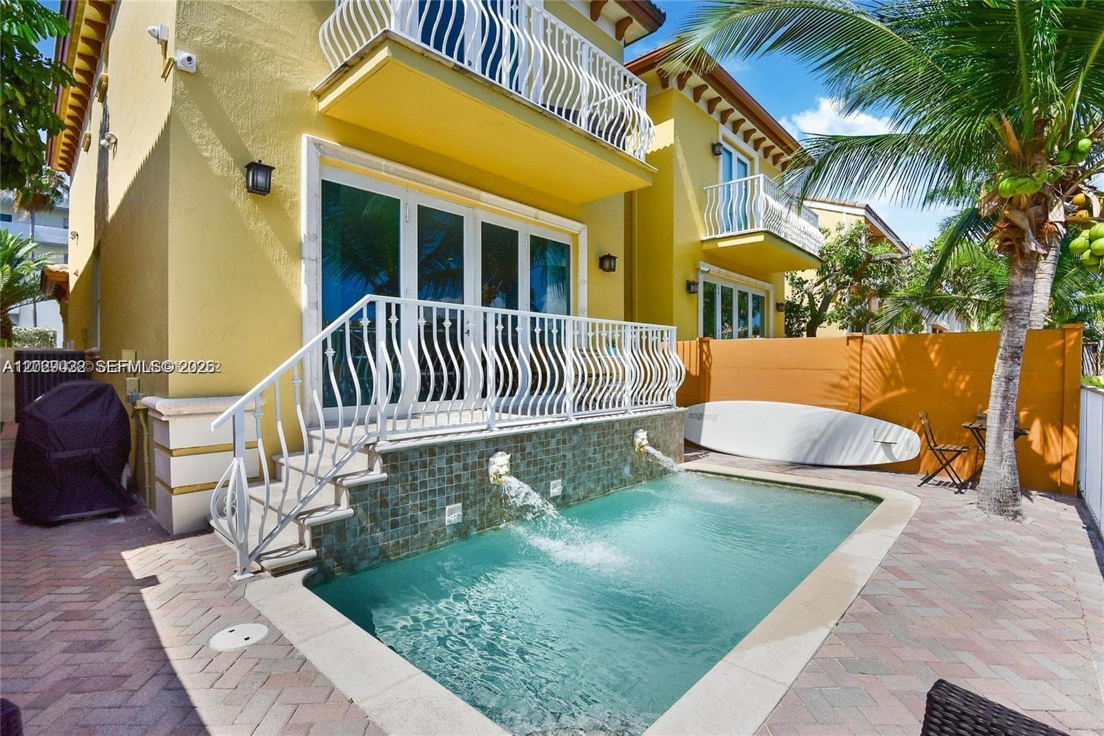 3870 NE 168th St # 2, North Miami Beach, FL 33160 photo 4
