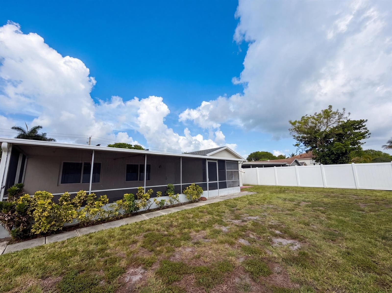 9605 NW 81st, Tamarac, FL 33321 photo 5