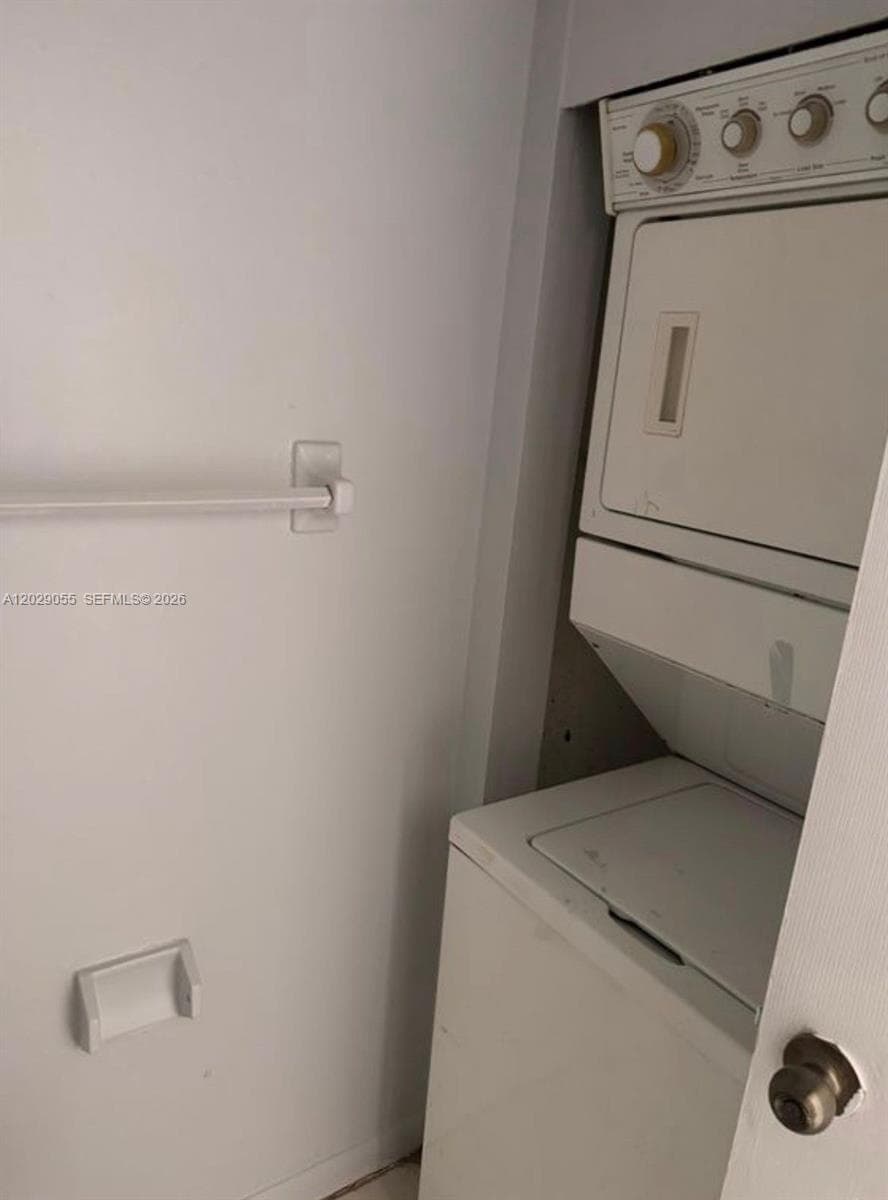 2512 NW 52nd Ave # 22B, Lauderhill, FL 33313 photo 3