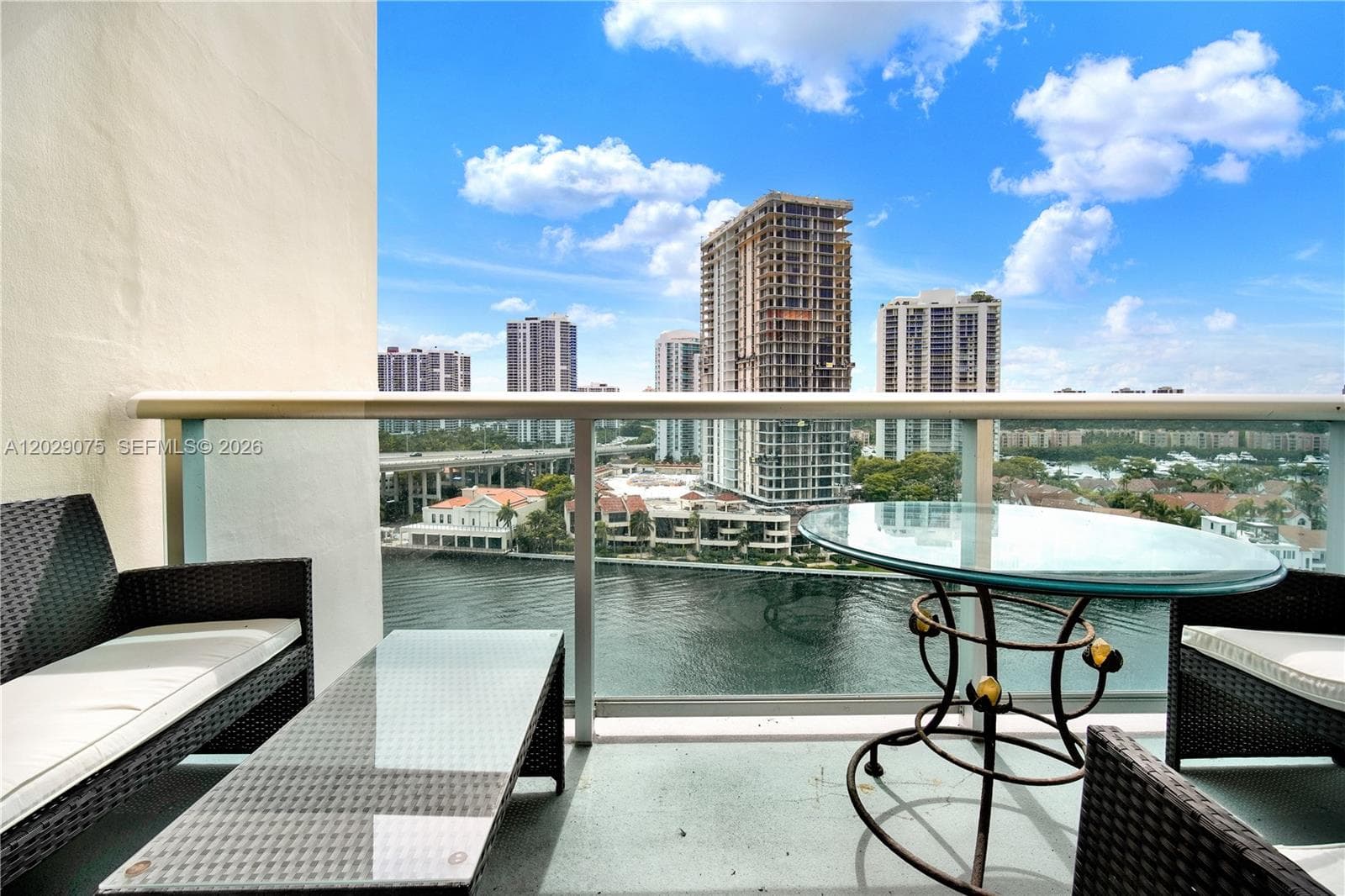 19390 Collins Ave # 1419, Sunny Isles Beach, FL 33160 photo 4