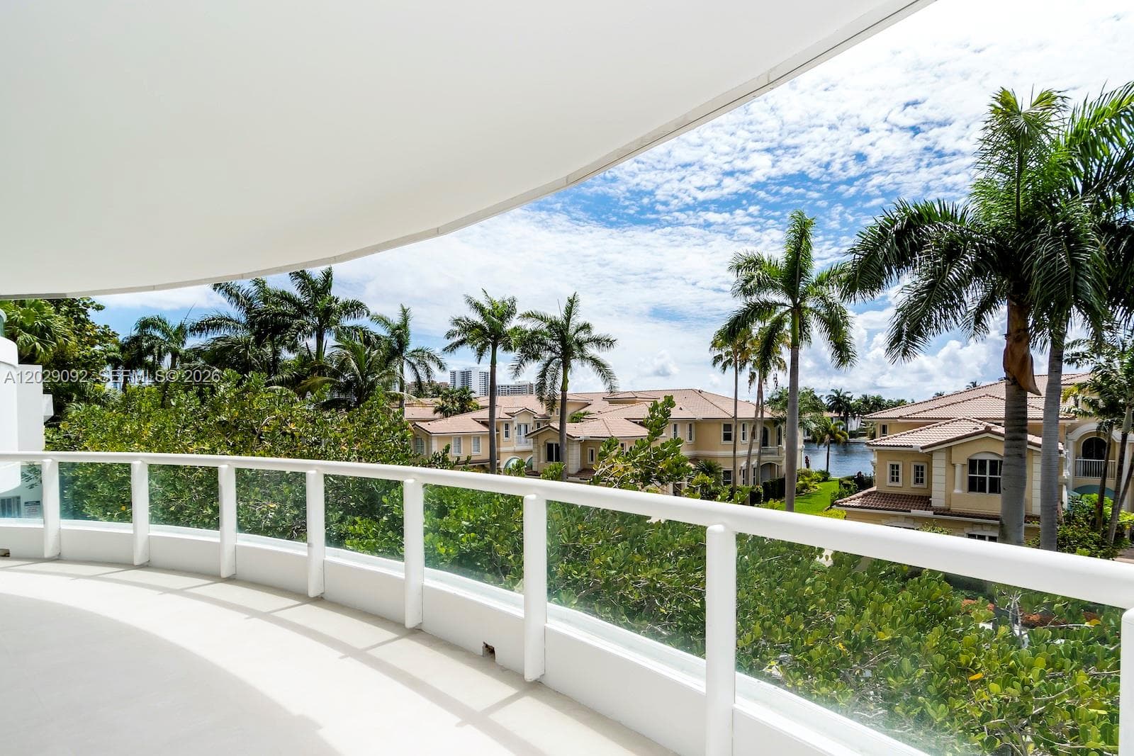 21050 NE 38th Ave # 305, Aventura, FL 33180 photo 5