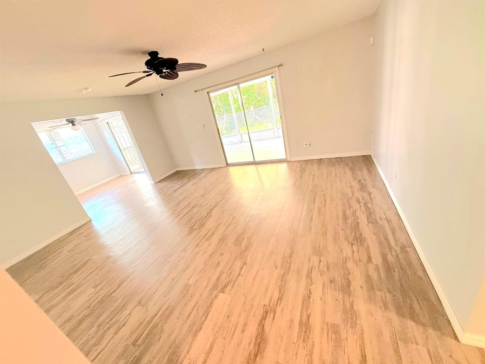 2466 44th Avenue, Vero Beach, FL 32966 photo 2