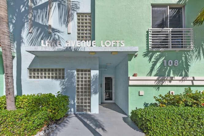 108 Lake Avenue # 406, FL 33460 photo 2