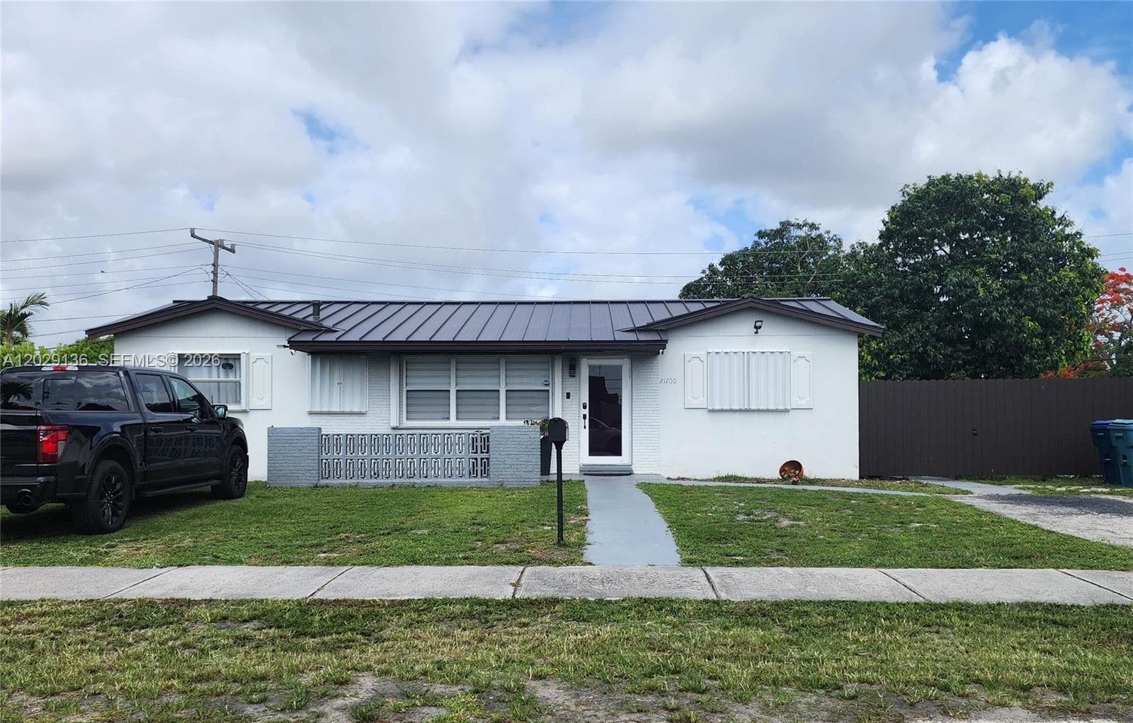 21200 NW 29th Ave, Miami Gardens, FL 33056 photo 2