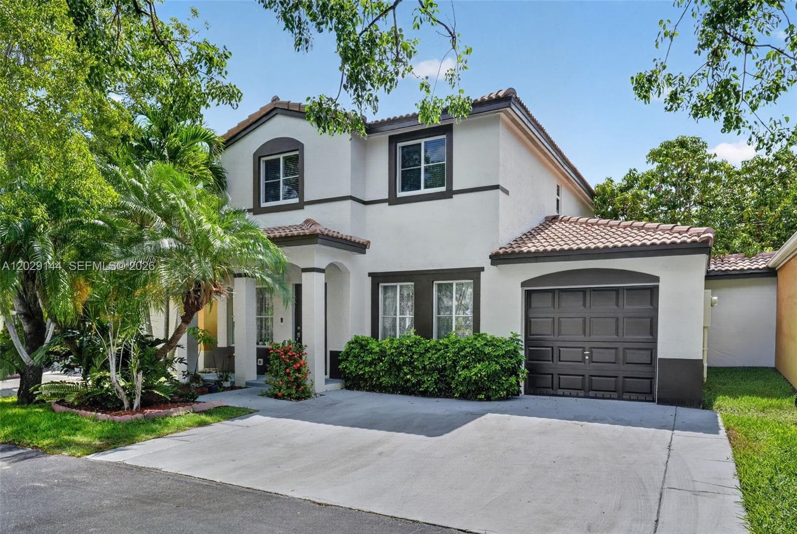 9633 SW 163rd Ct, Miami, FL 33196 photo 2