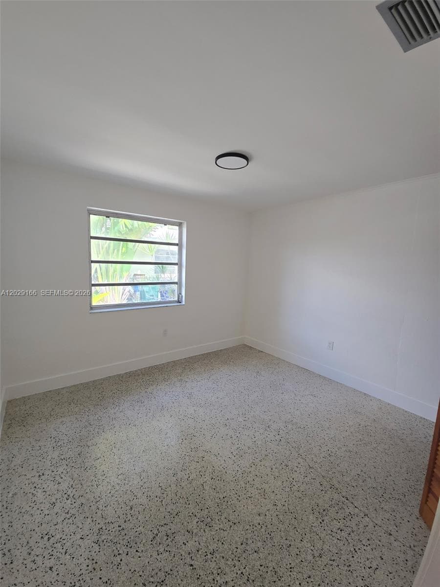 3435 NW 4th St, Miami, FL 33125 photo 4