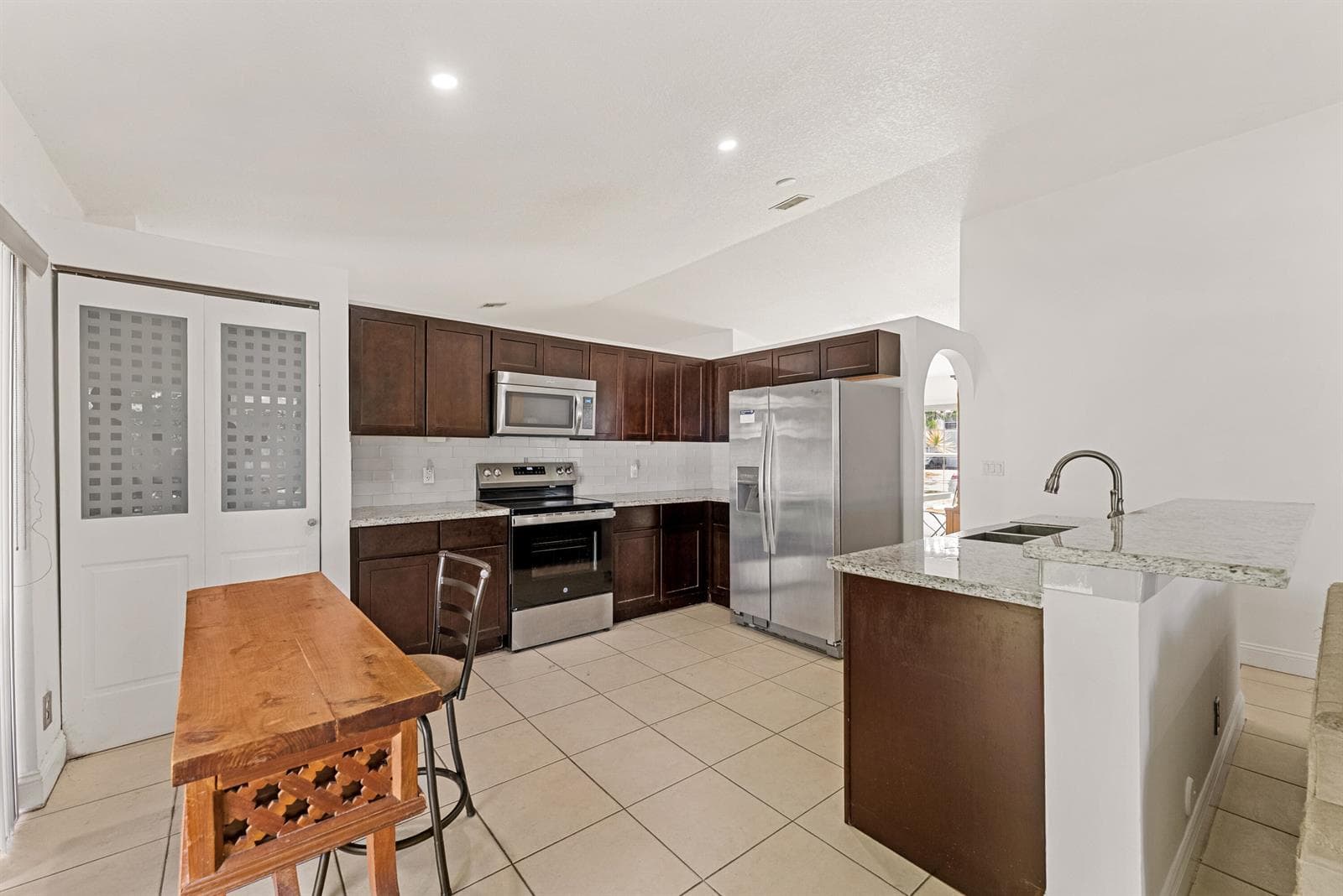 9532 NW 9th Court, Plantation, FL 33324 photo 4