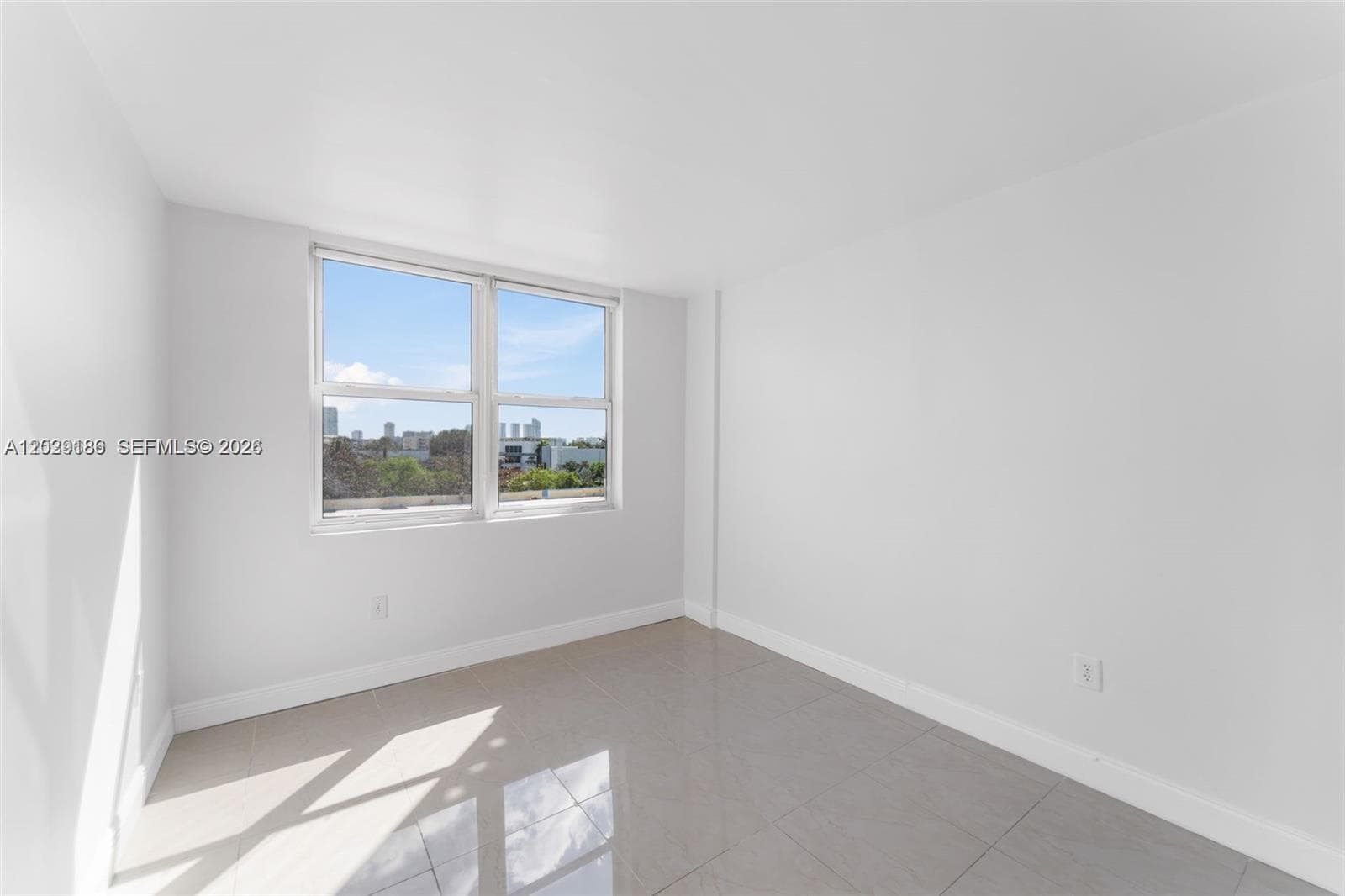 17890 W Dixie Hwy 501 Hwy # 501, North Miami Beach, FL 33160 photo 5