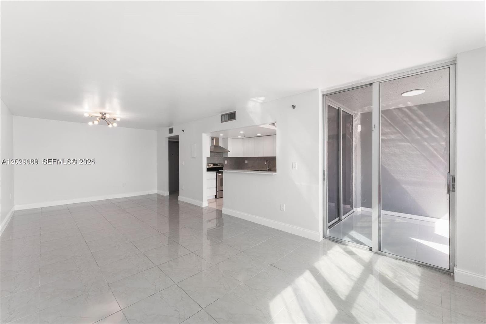 17890 W Dixie Hwy 501 Hwy # 501, North Miami Beach, FL 33160 photo 4