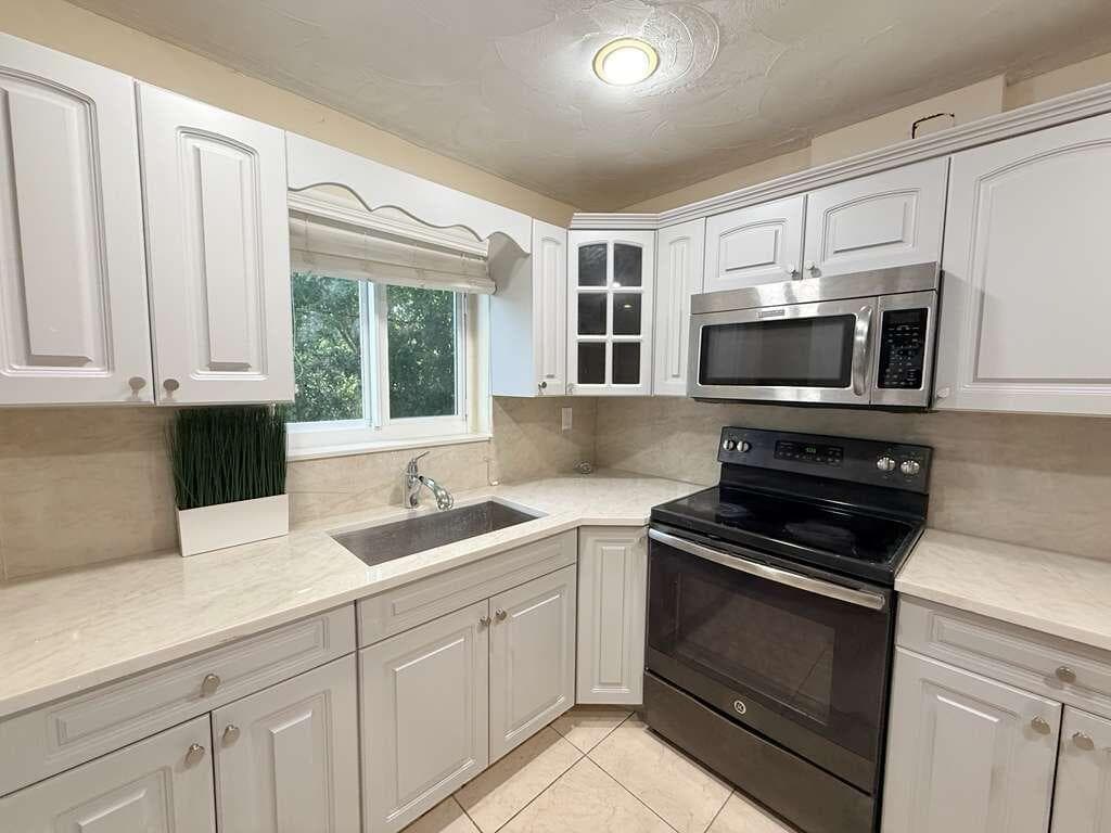 2210 Taylor Street # 207, Hollywood, FL 33020 photo 2