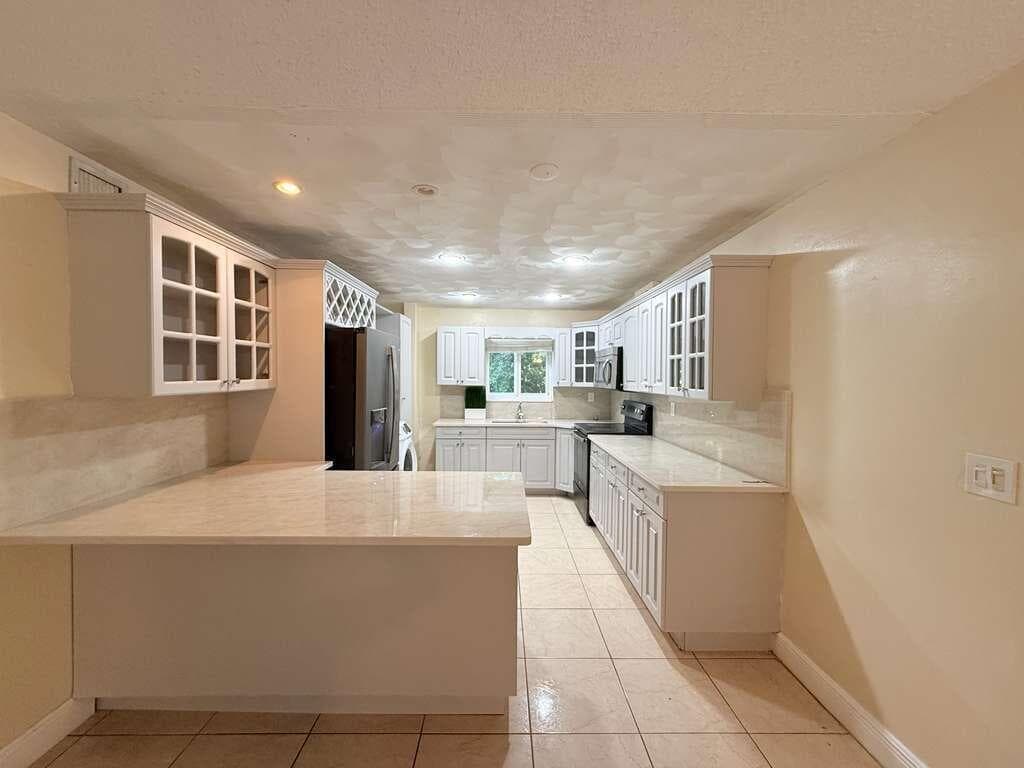 2210 Taylor Street # 207, Hollywood, FL 33020 photo 5