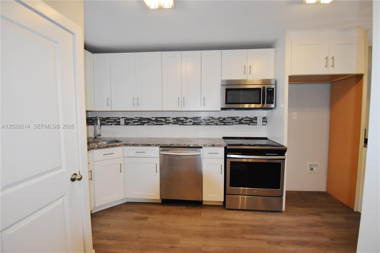 6080 NW 44th St # 201, Lauderhill, FL 33319 photo 2