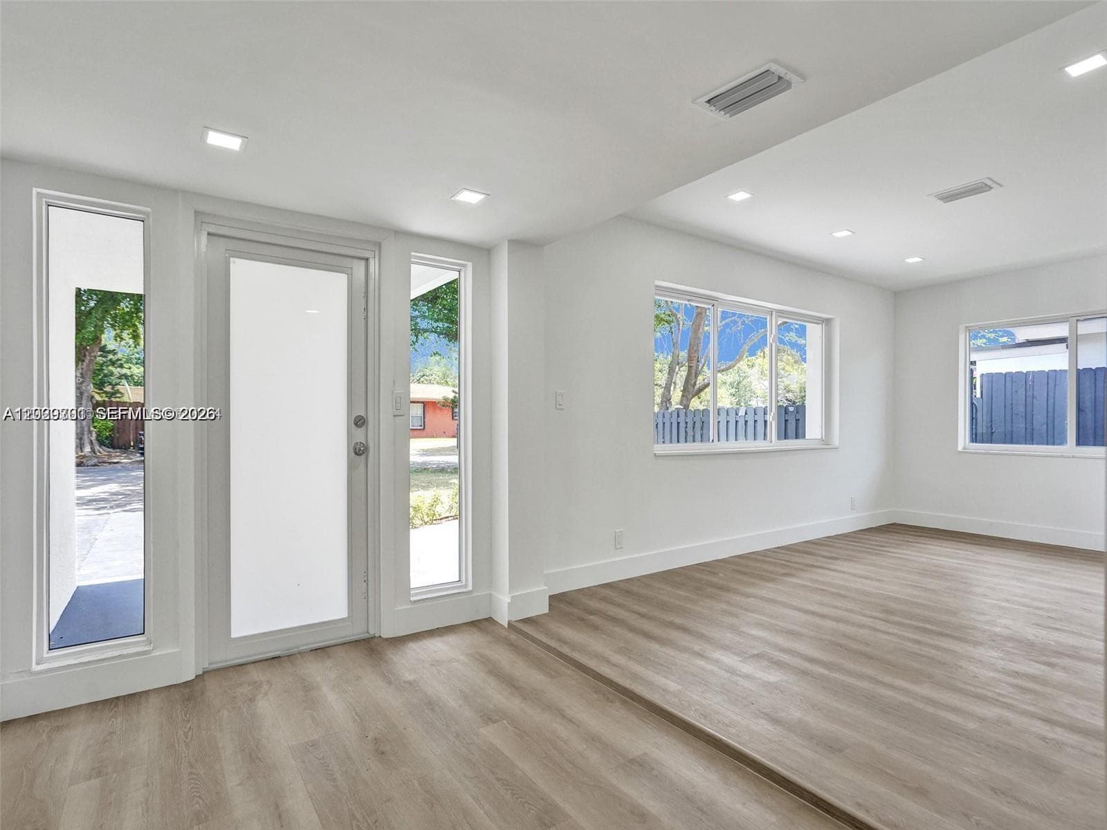1609 NW 7th Ter, Fort Lauderdale, FL 33311 photo 5