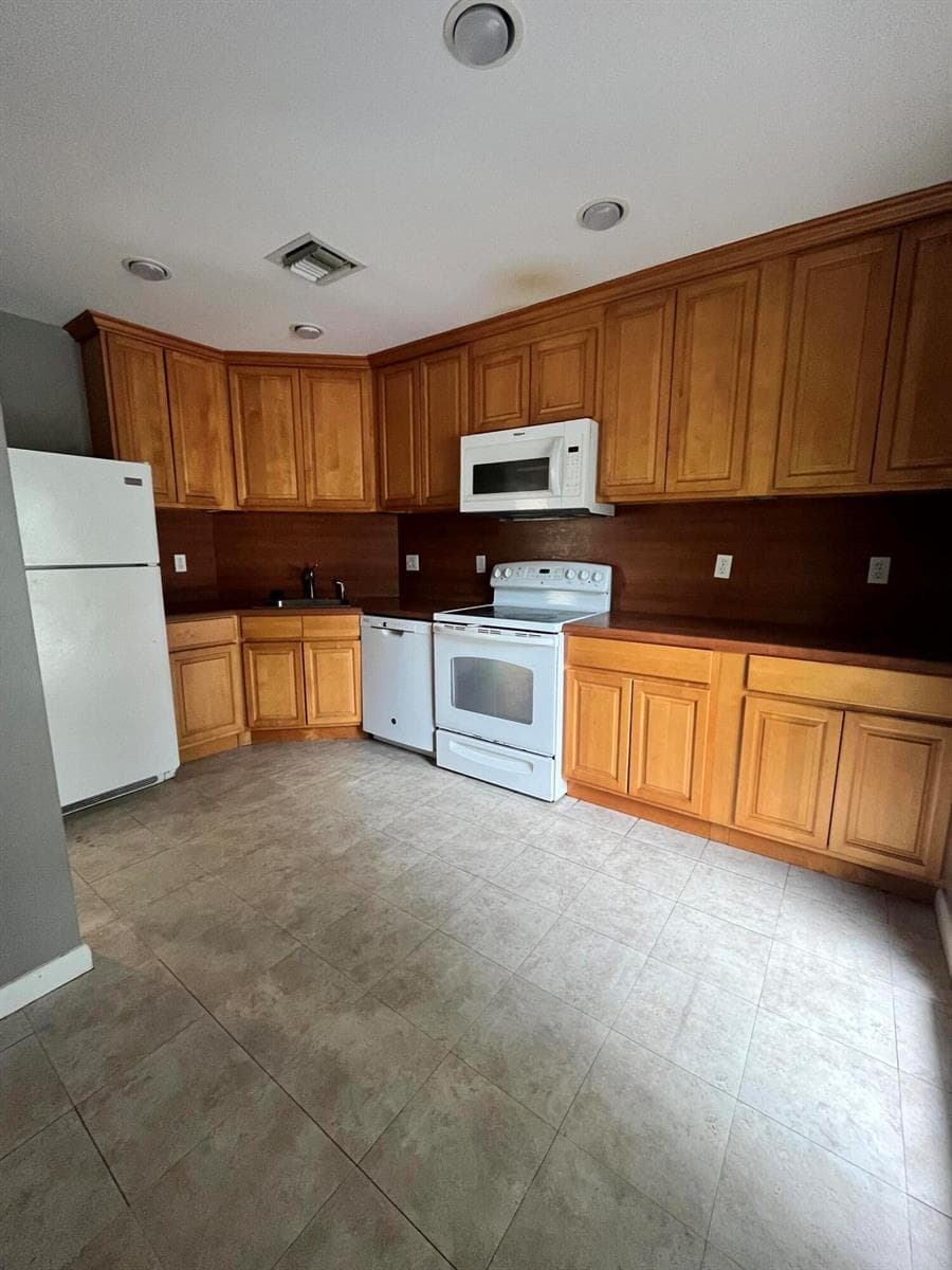 1700 Presidential Way # 203, West Palm Beach, FL 33401 photo 2