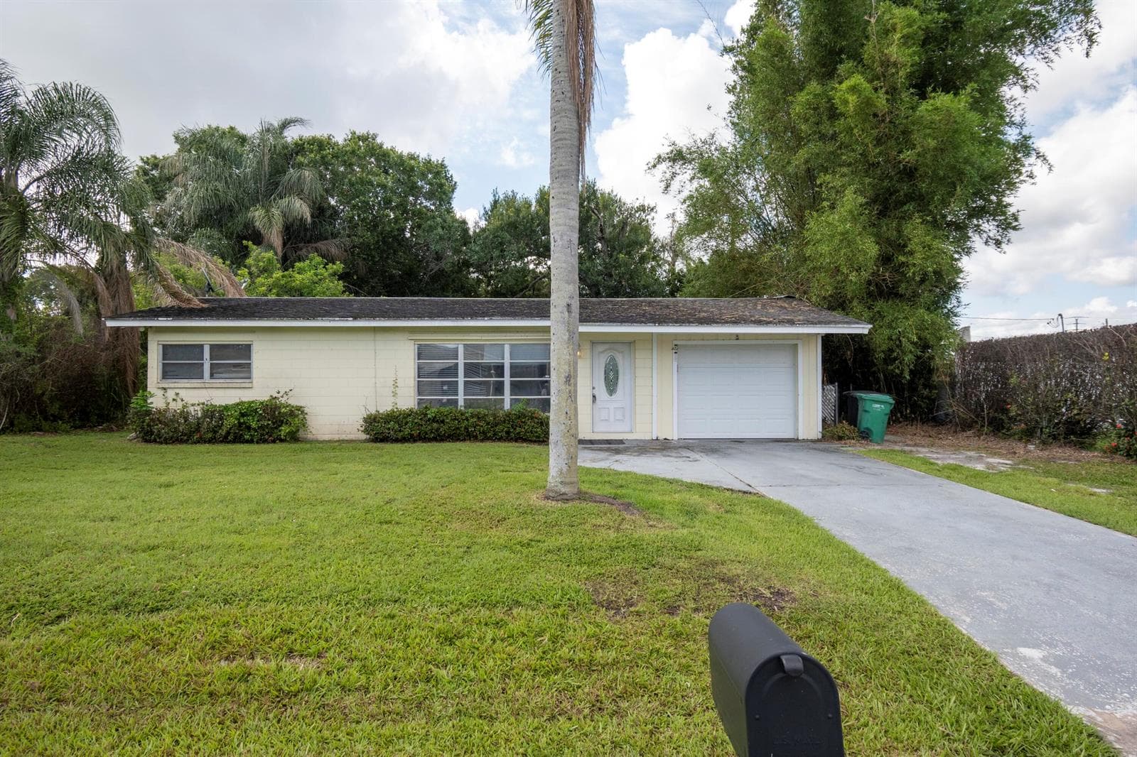 770 Lomas Street, Port St. Lucie, FL 34952 photo 2