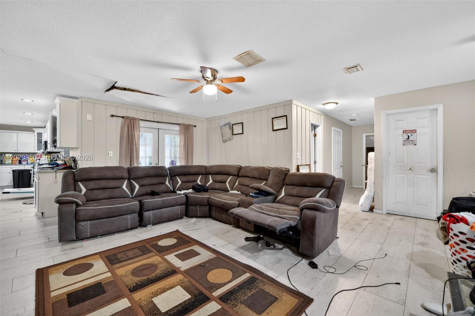 570 N HART BLVD, Orlando, FL 32818 photo 5
