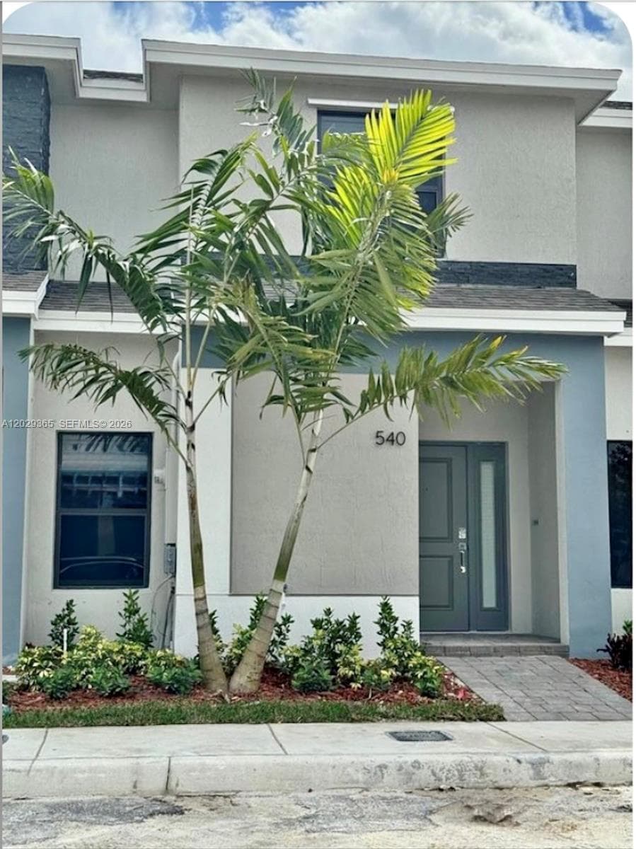 540 NE 1st Dr, Florida City, FL 33034 photo 2