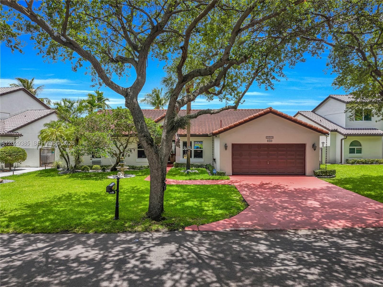 19641 NW 88th Ave, Hialeah, FL 33018 photo 2