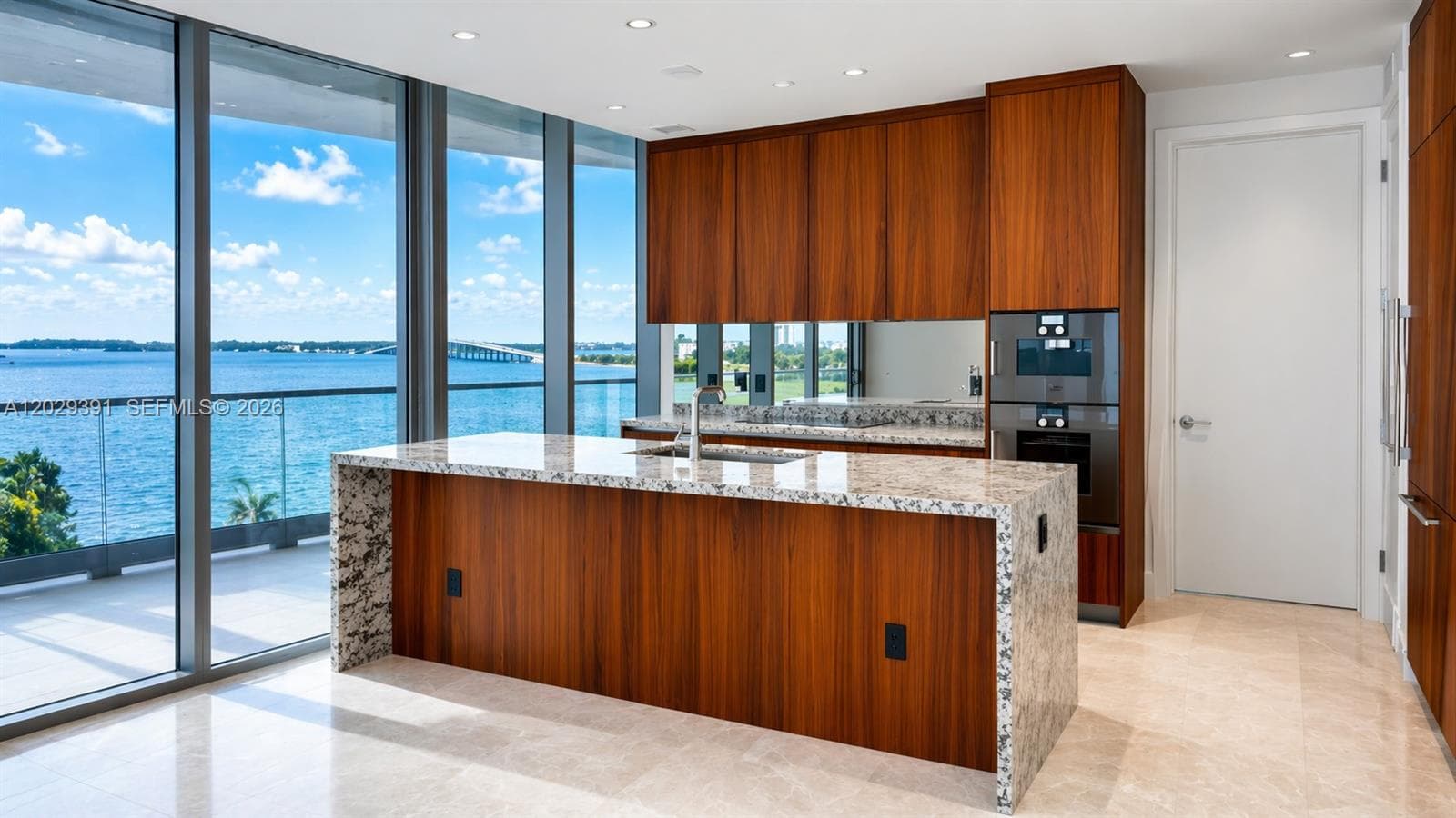 174 SE 25 RD # 504, Miami, FL 33131 photo 4