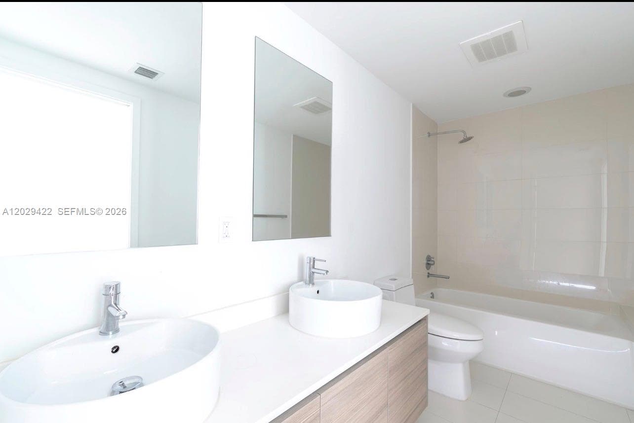 121 NE 34th St # 1412, Miami, FL 33137 photo 5