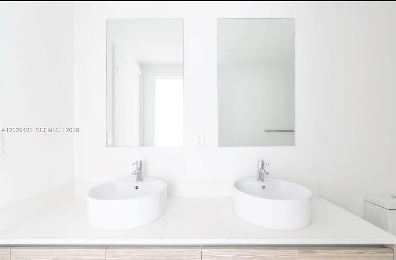 121 NE 34th St # 1412, Miami, FL 33137 photo 4