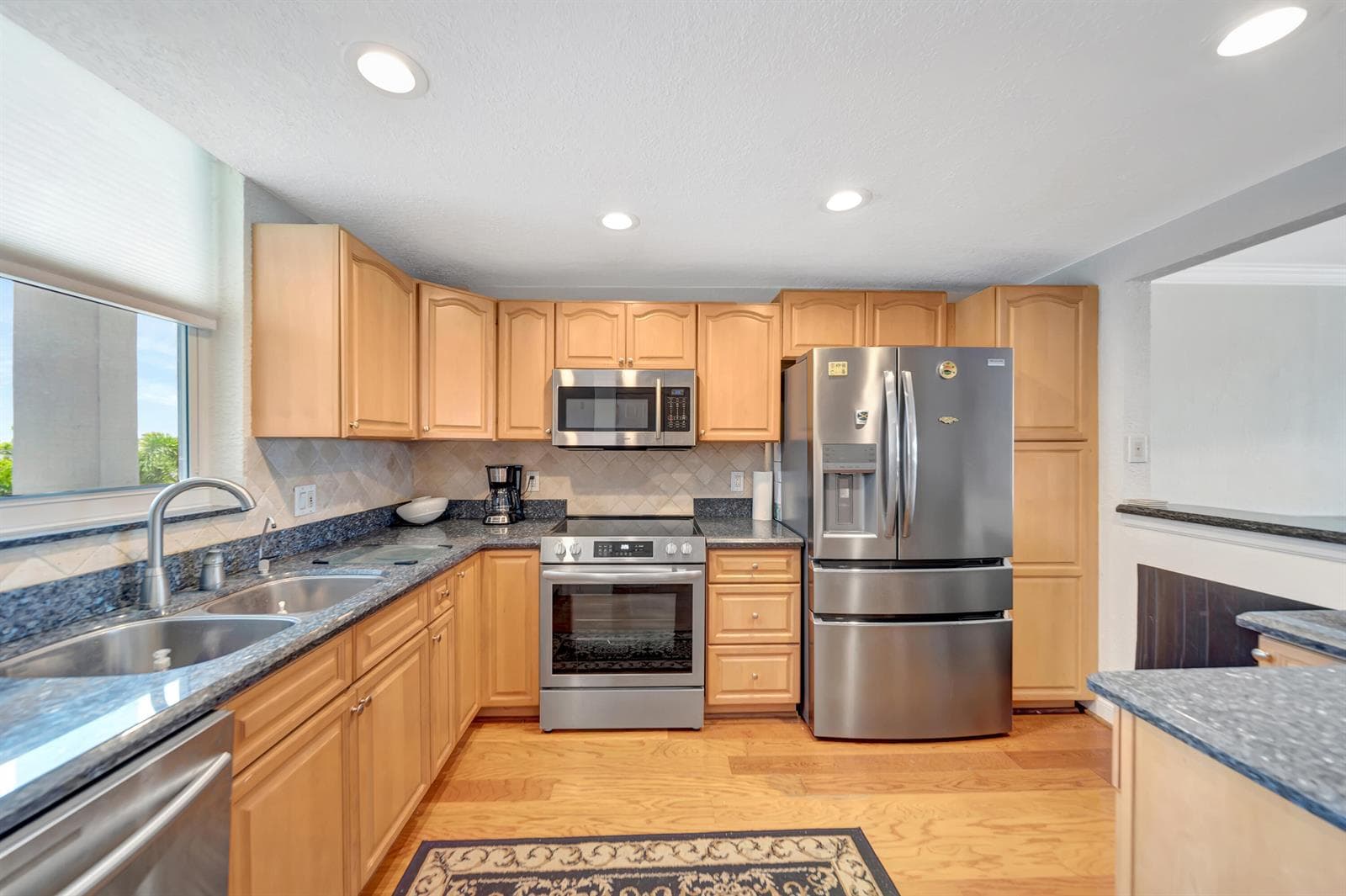 3100 NE 49 Street # 403, Fort Lauderdale, FL 33308 photo 4