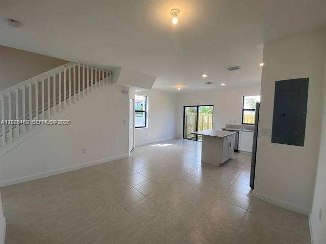 593 NE 208th Ter, Miami, FL 33179 photo 3