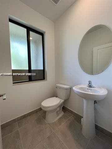 327 NE 208th Ter, Miami, FL 33179 photo 4