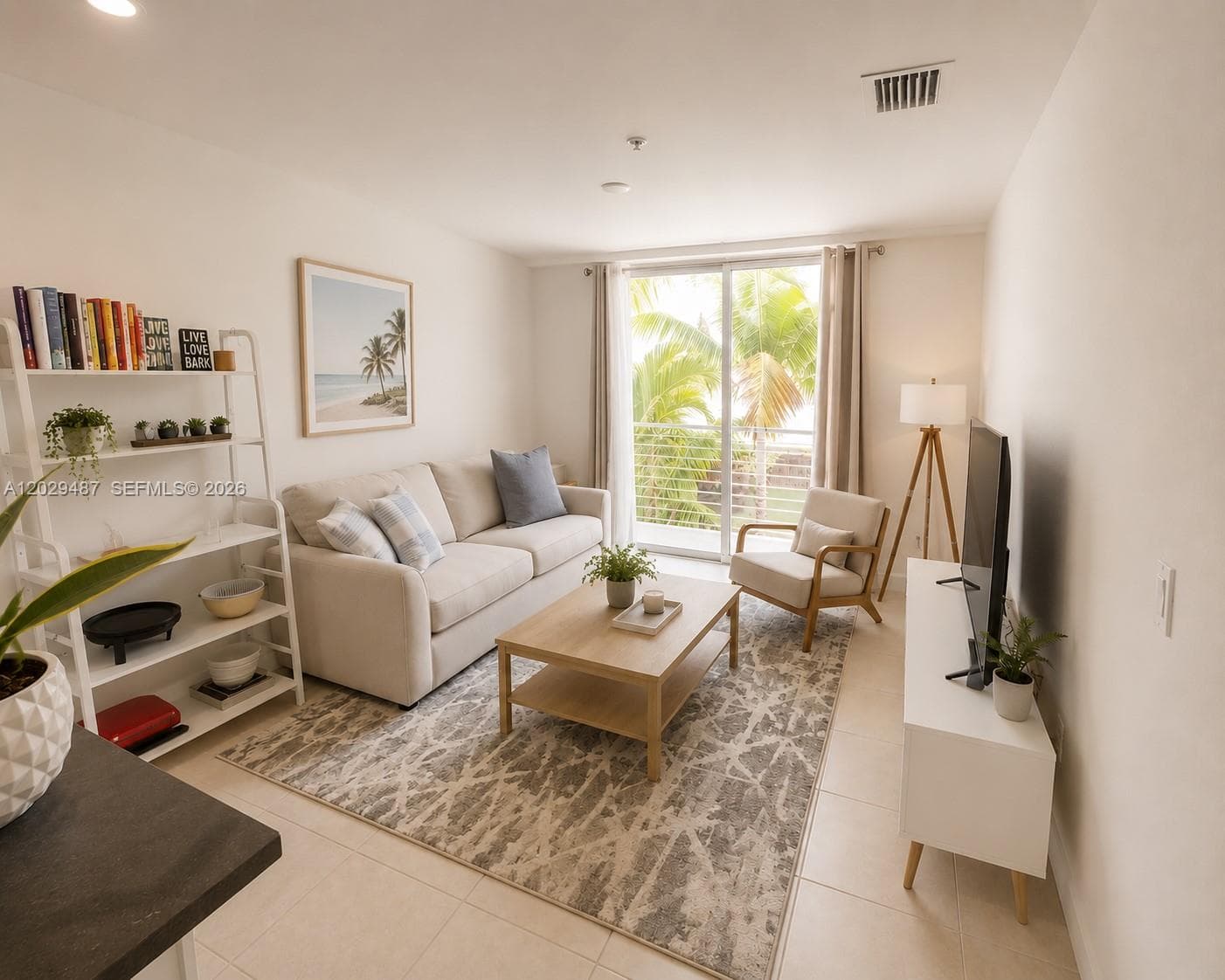 945 Michigan Ave # 5, Miami Beach, FL 33139 photo 5