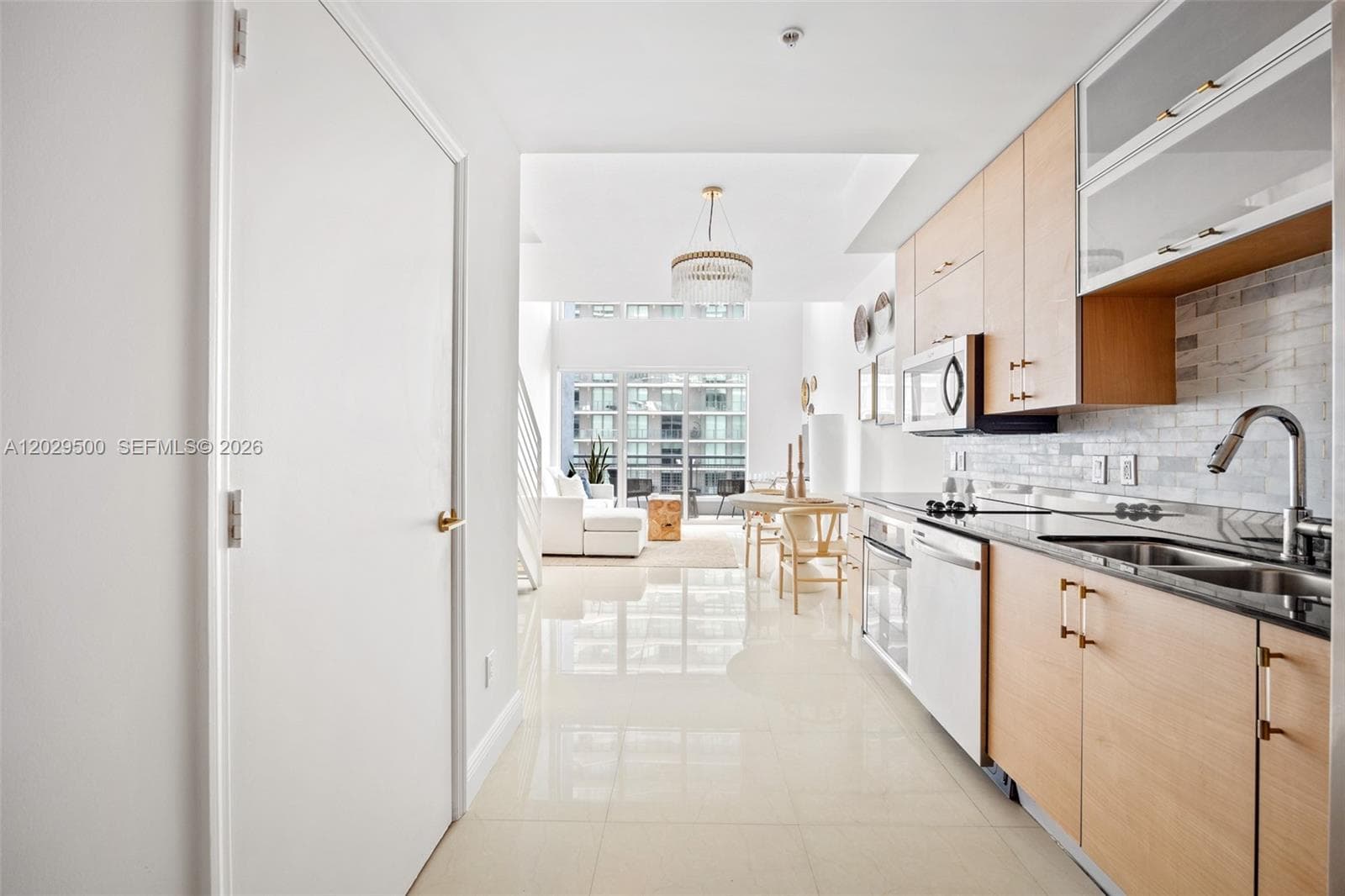 60 SW 13th St # 3414, Miami, FL 33130 photo 3