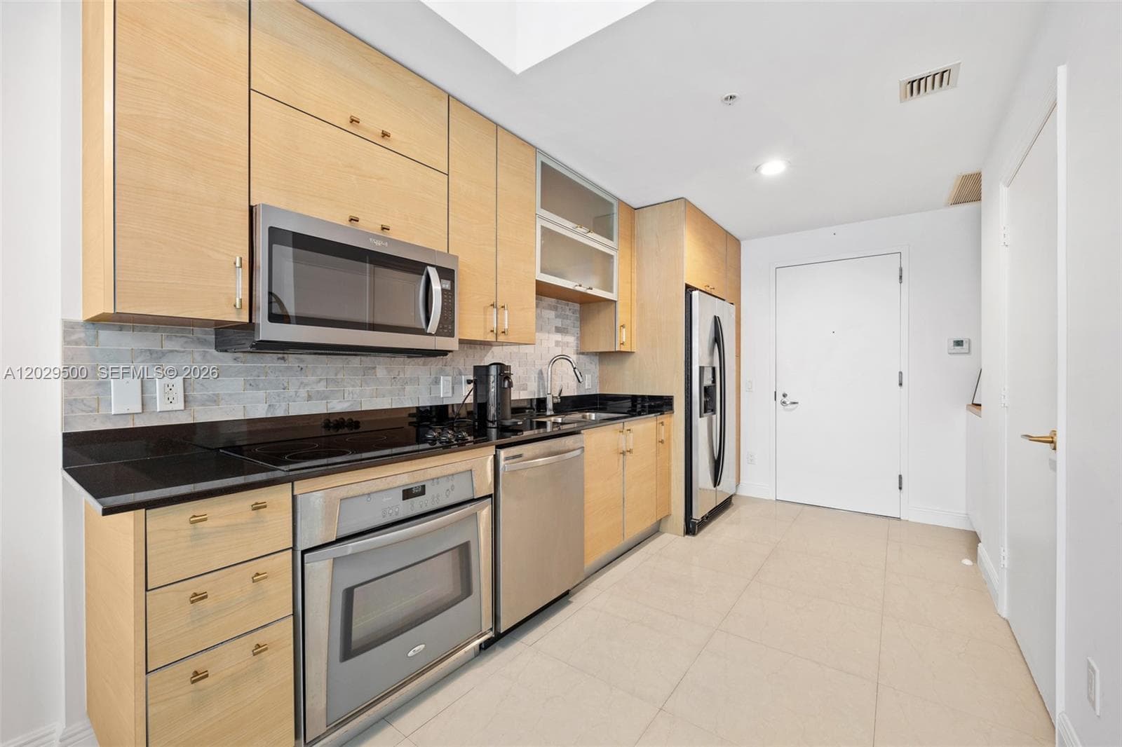 60 SW 13th St # 3414, Miami, FL 33130 photo 4