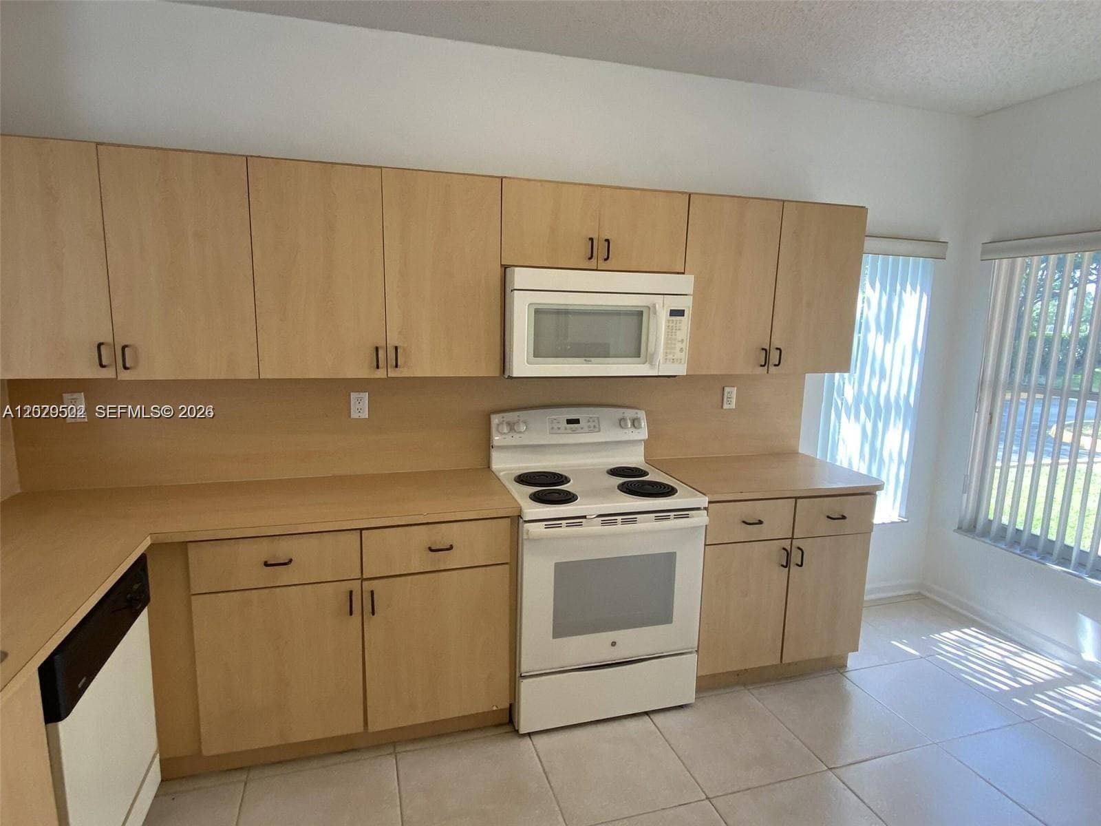 7980 S Southwood Cir # 0, Davie, FL 33328 photo 5