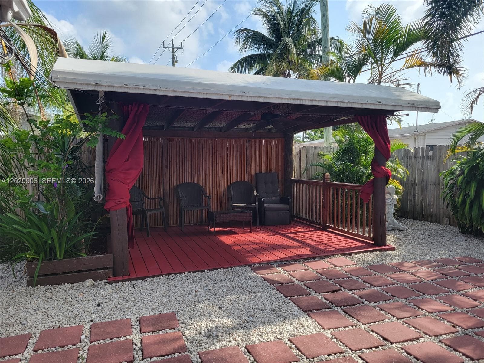 2560 NE 8th Ter, Pompano Beach, FL 33064 photo 4
