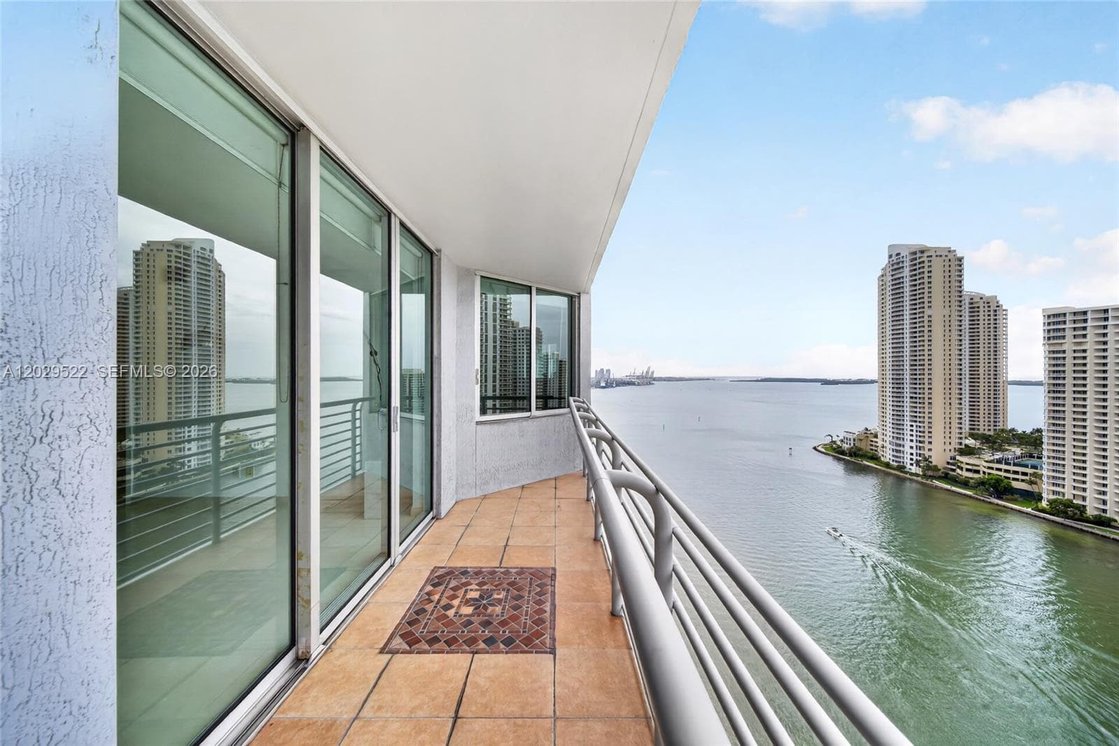 325 S Biscayne Blvd # 2219, Miami, FL 33131 photo 3