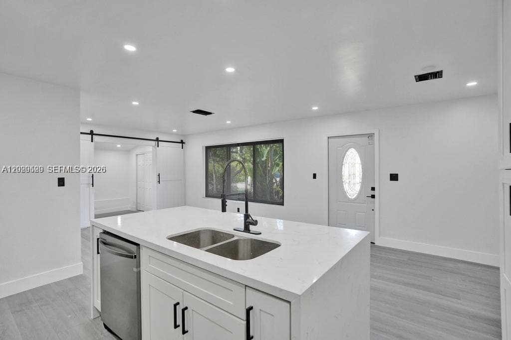 1628 NE 7th Ave, Fort Lauderdale, FL 33305 photo 3