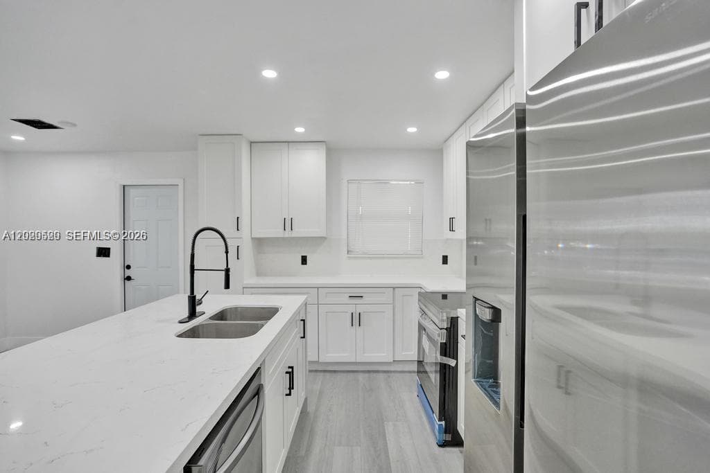 1628 NE 7th Ave, Fort Lauderdale, FL 33305 photo 5