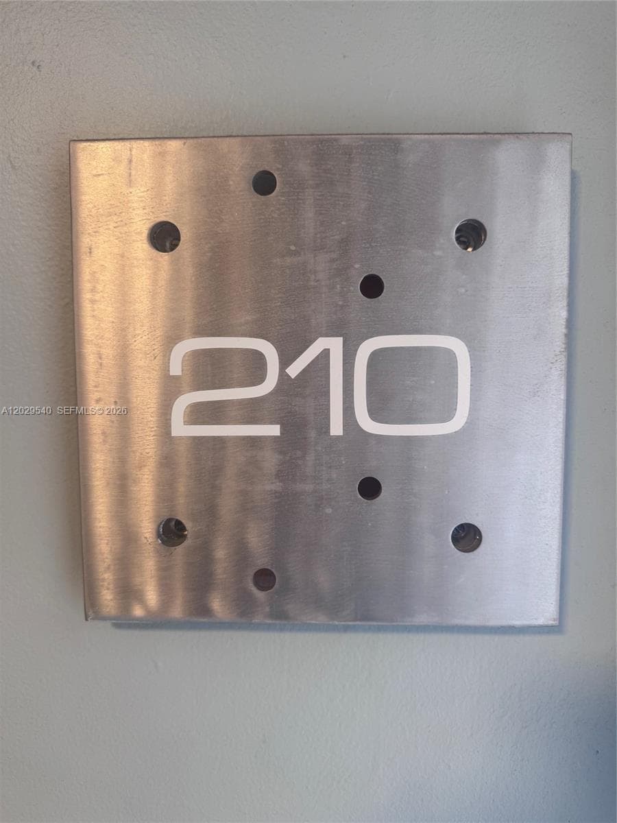 865 Collins Ave # 210, Miami Beach, FL 33139 photo 2