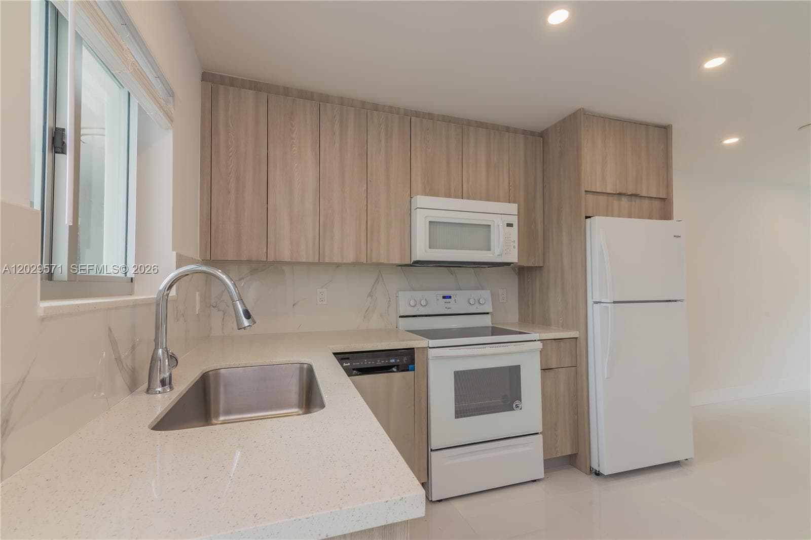 3755 NE 167th St # 6, North Miami Beach, FL 33160 photo 5