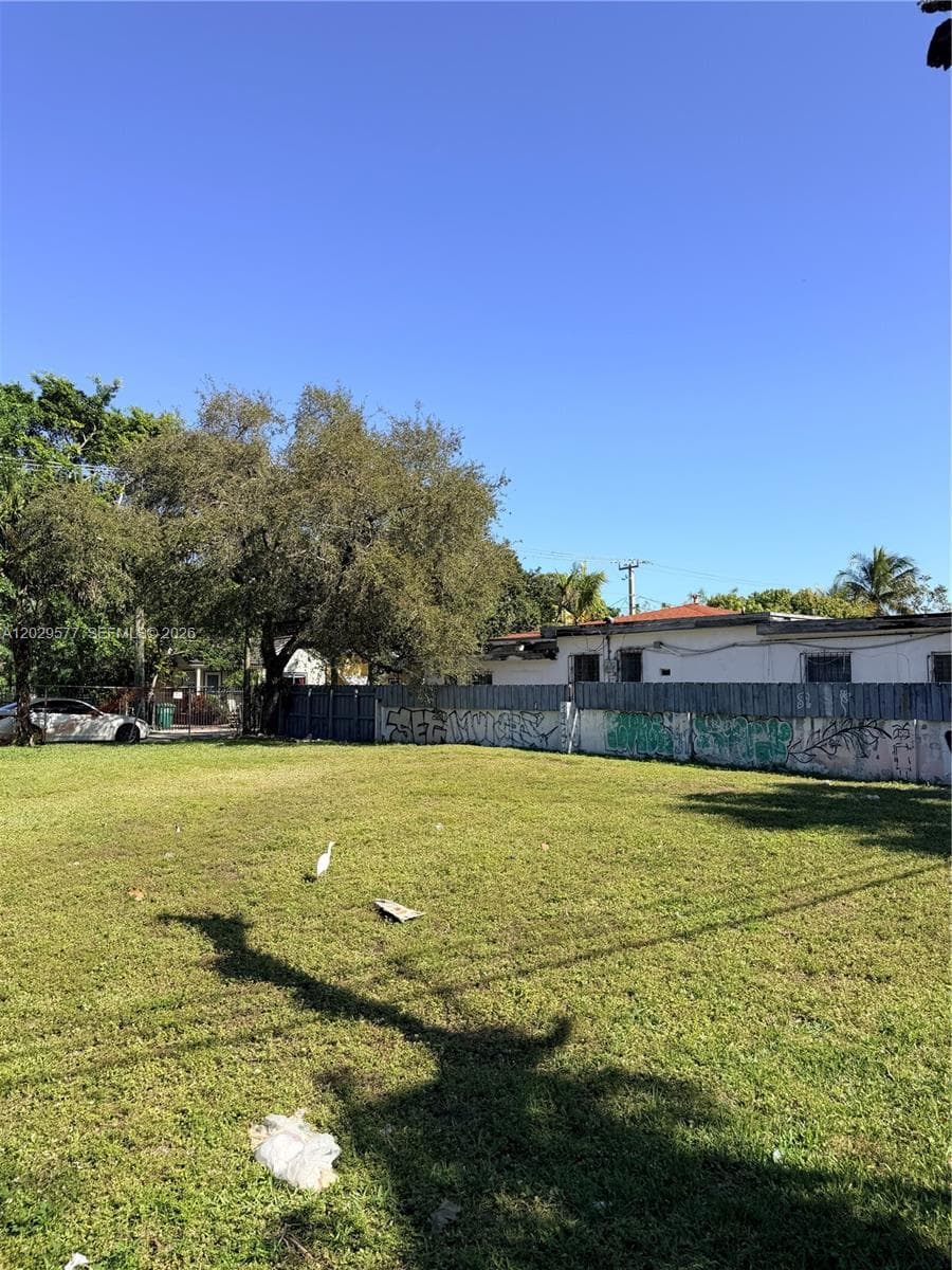 5455 NE 3rd Ave, Miami, FL 33137 photo 3