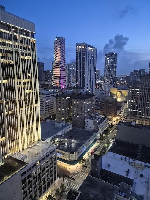 50 Biscayne Blvd # 2707, Miami, FL 33132 photo 2