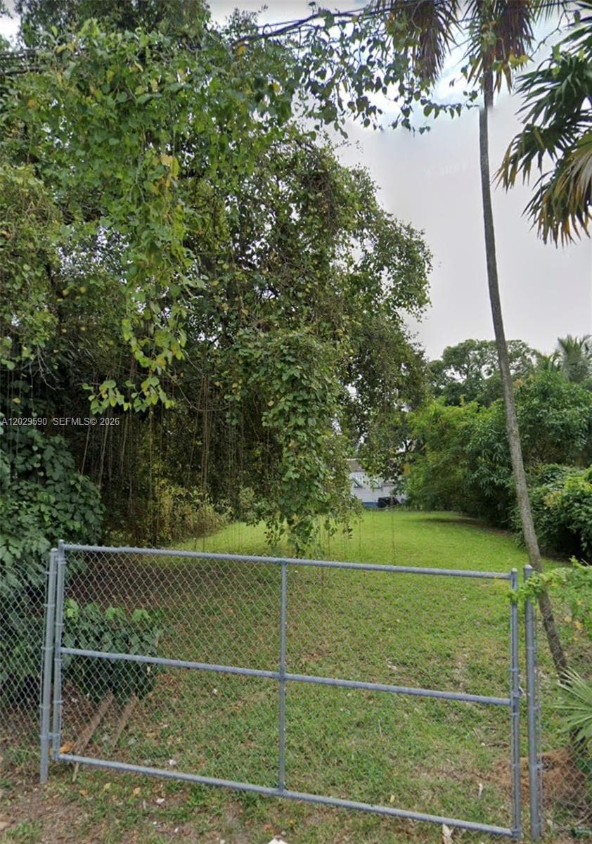 276 NE 58th St, Miami, FL 33137 photo 2