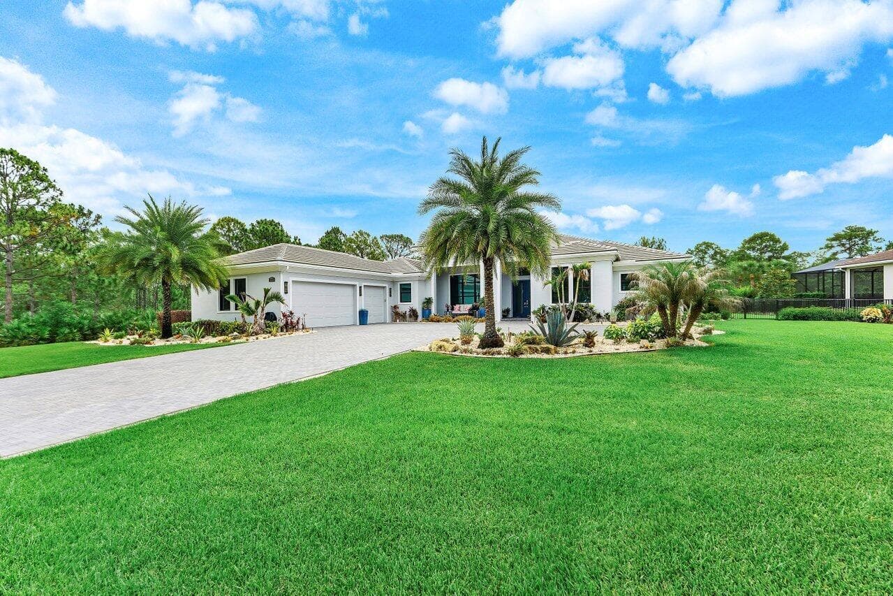 2893 SW Goldenglow Drive, Palm City, FL 34990 photo 2