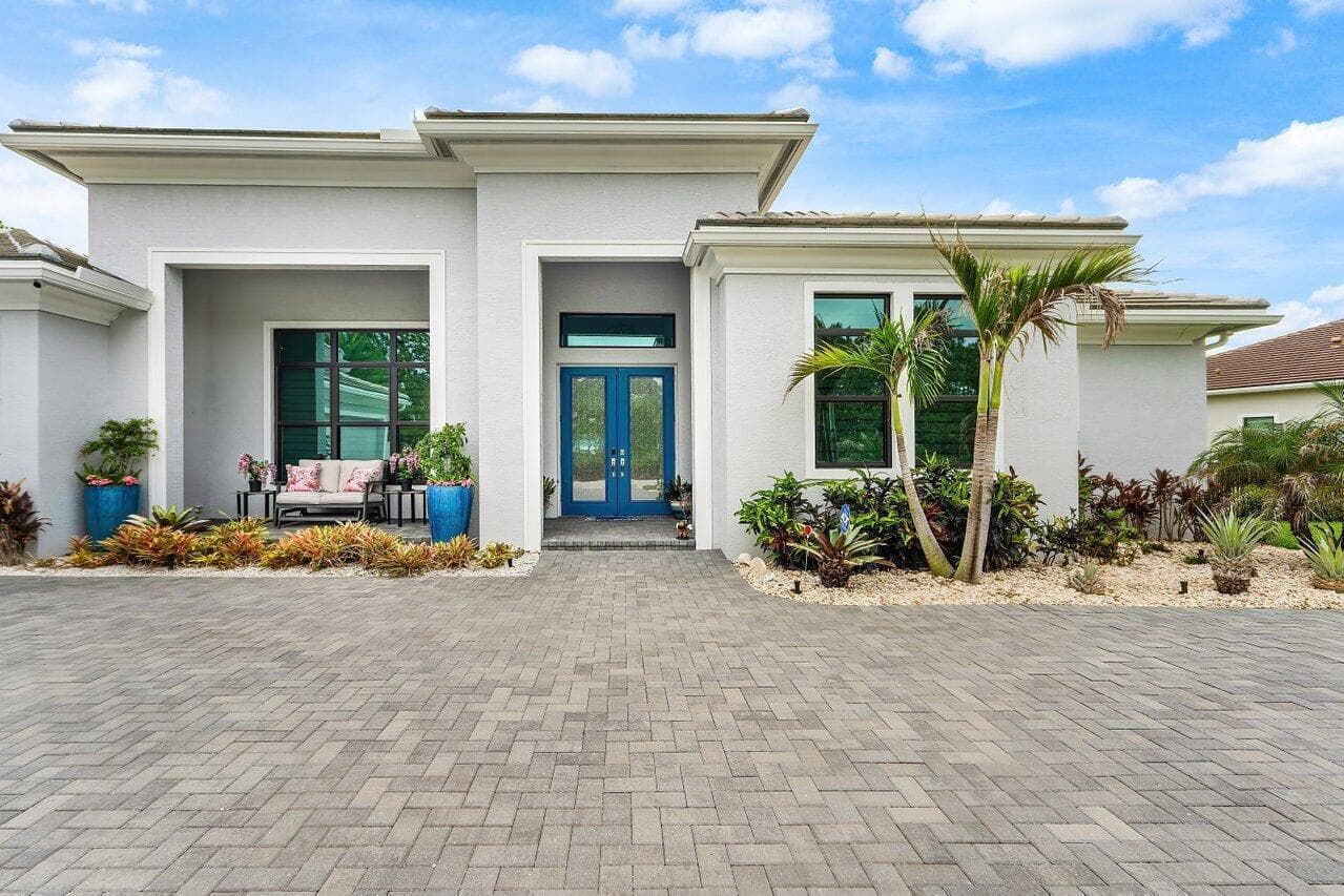 2893 SW Goldenglow Drive, Palm City, FL 34990 photo 4